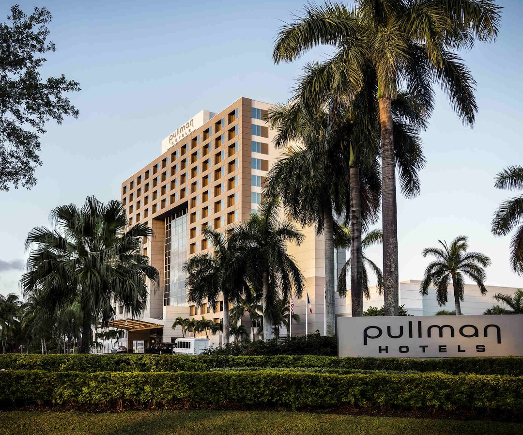 Pullman Miami Airport Hotel - Entrance Photo